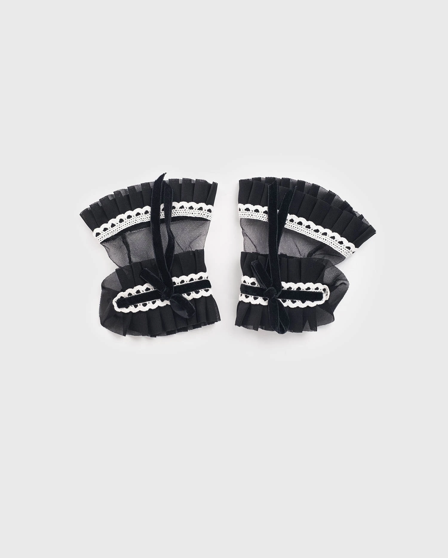 Colette Collar And Cuff Set - Image 3
