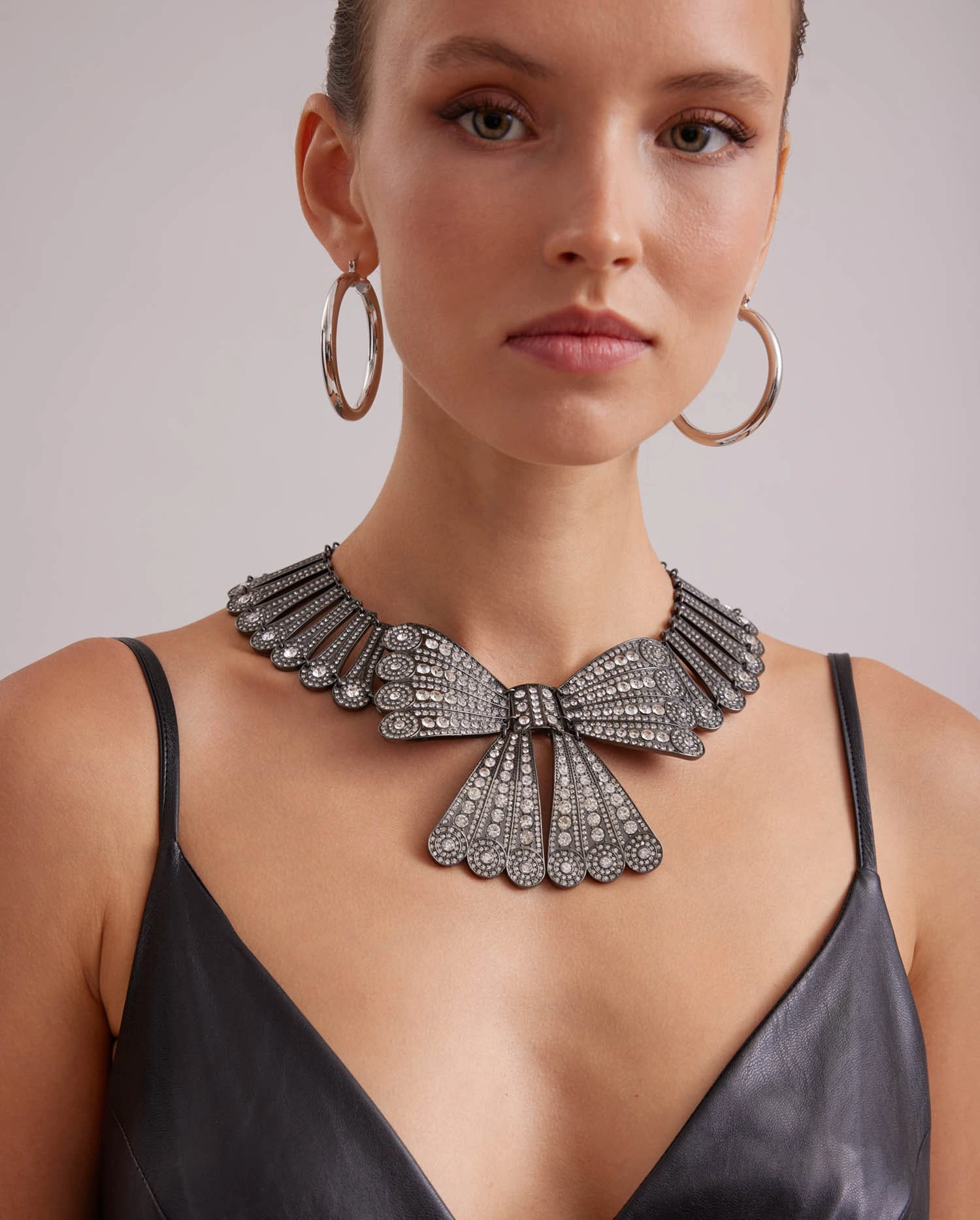 Verlaine Collar - Image 3